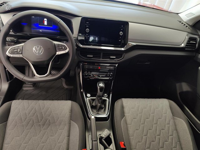 Volkswagen T-Cross 9