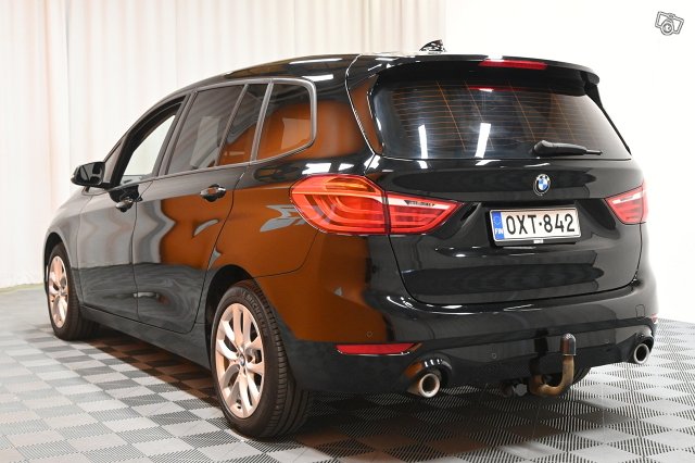 BMW 220 5