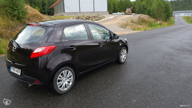 Mazda 2 5