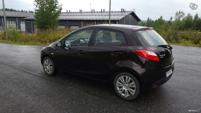 Mazda 2 6