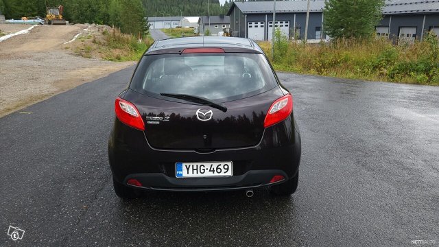 Mazda 2 7