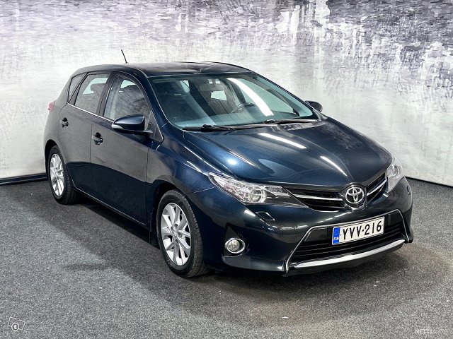 Toyota Auris 2