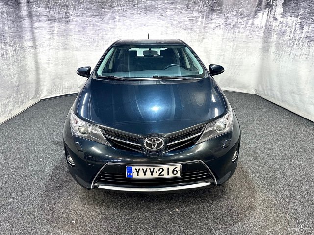 Toyota Auris 4