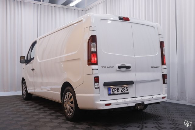 Renault Trafic 5