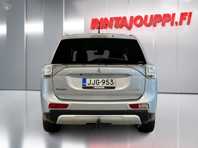 Mitsubishi Outlander 5