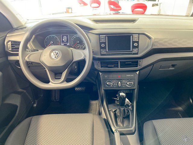 Volkswagen T-Cross 9