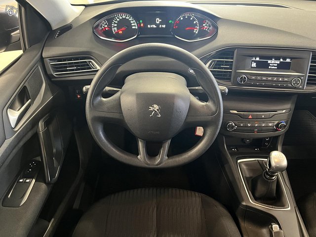 Peugeot 308 17