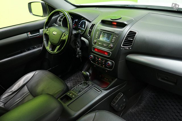 Kia Sorento 11