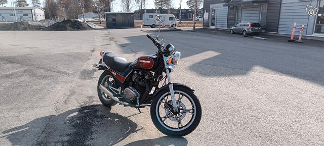 Suzuki GR650 1