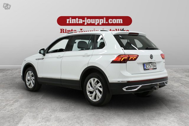 Volkswagen Tiguan 7