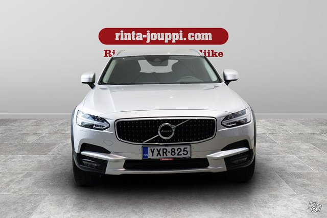 Volvo V90 Cross Country 2