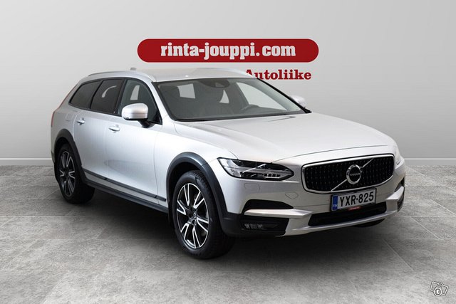 Volvo V90 Cross Country 3