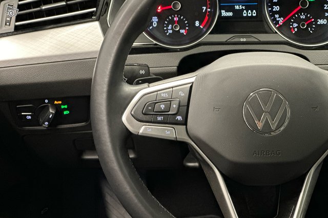 Volkswagen Passat 8