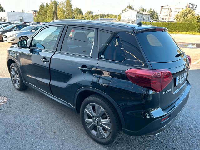 Suzuki Vitara 6