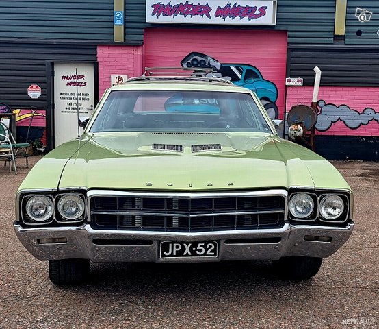 Buick Wildcat 4