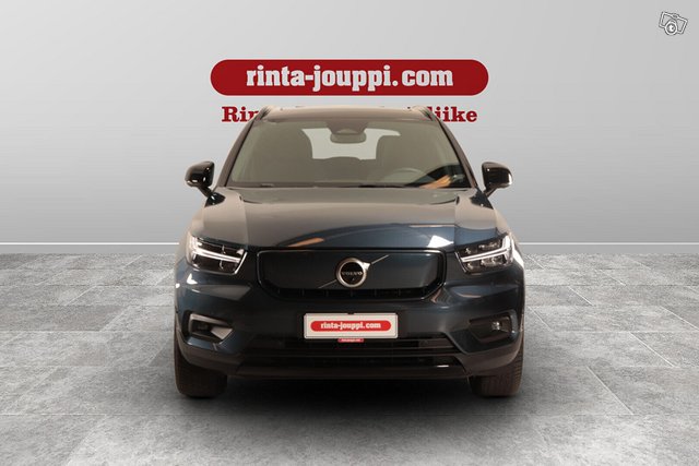 VOLVO XC40 2