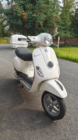 Vespa Piaggio XL50 1