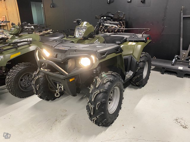 Polaris Sportsman 800 Kaikilla varusteilla 1