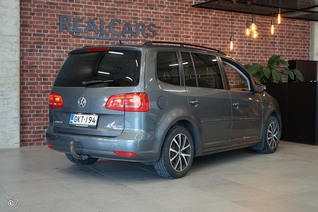 Volkswagen Touran 10