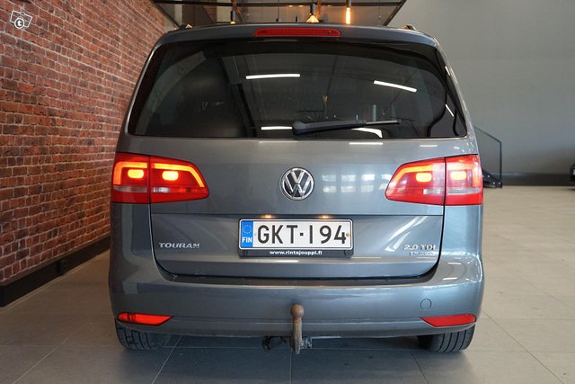 Volkswagen Touran 12