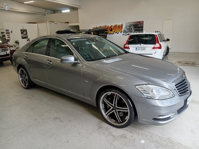 Mercedes-Benz S 2