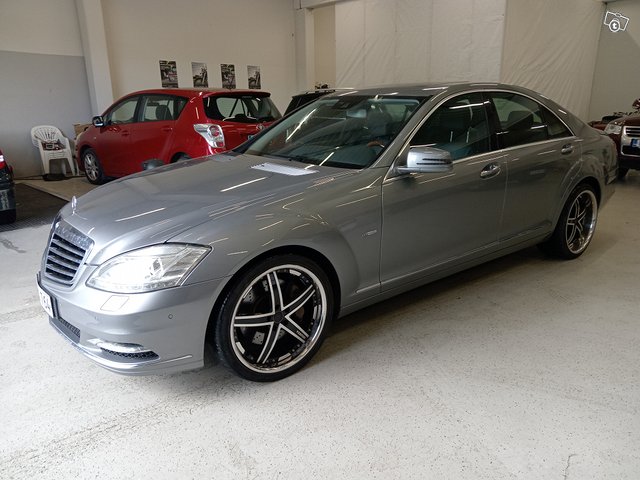 Mercedes-Benz S 3