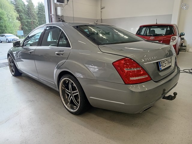 Mercedes-Benz S 6