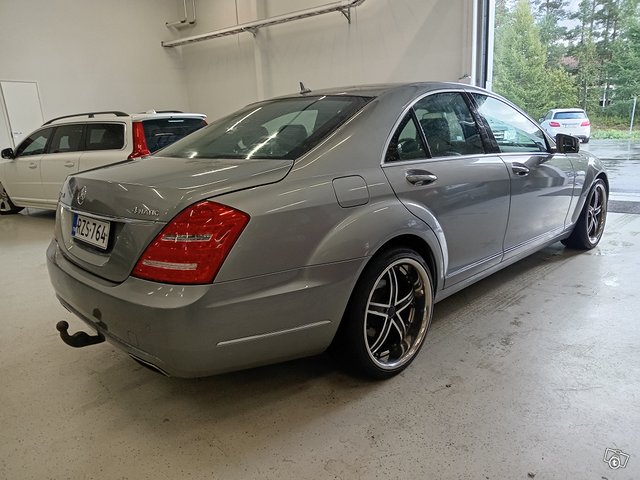 Mercedes-Benz S 7