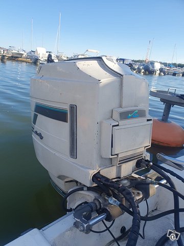 Sea Ray 160CB 12