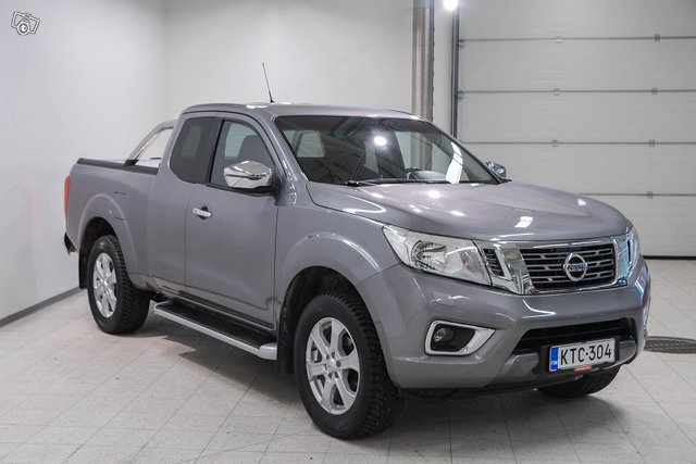 Nissan Navara 3