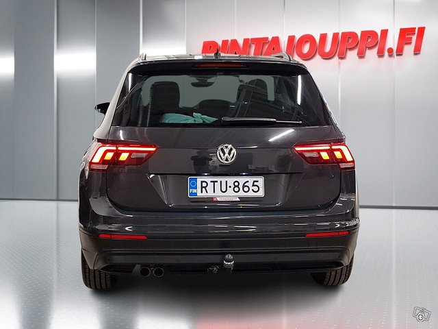 Volkswagen Tiguan 5