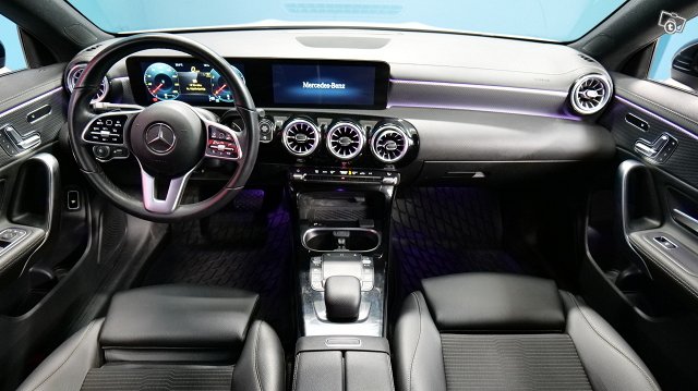 Mercedes-Benz CLA 10