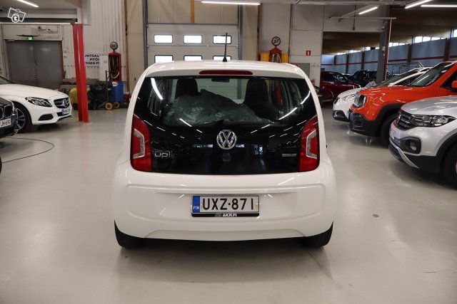 Volkswagen Up 5