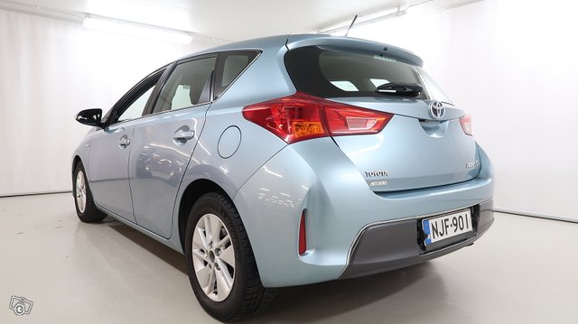 TOYOTA AURIS 3