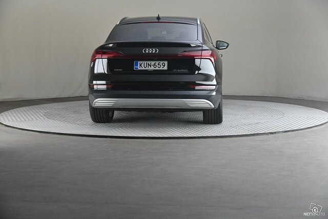 Audi E-tron 5