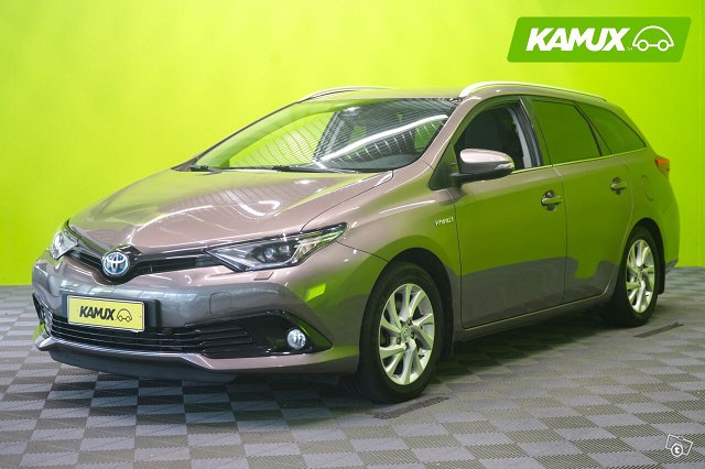 Toyota Auris 4