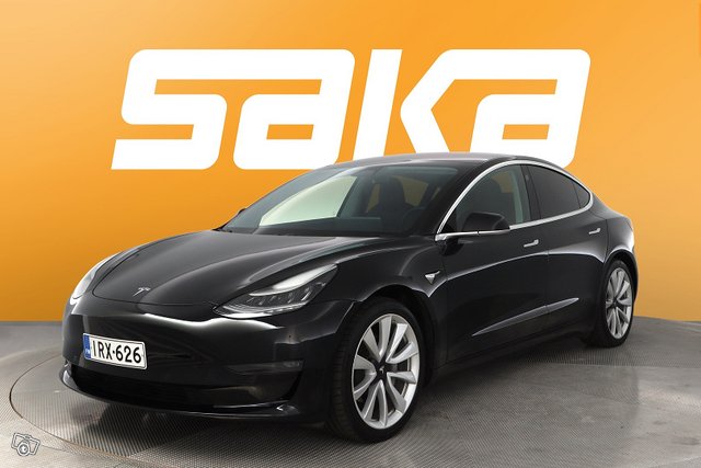 Tesla Model 3 4