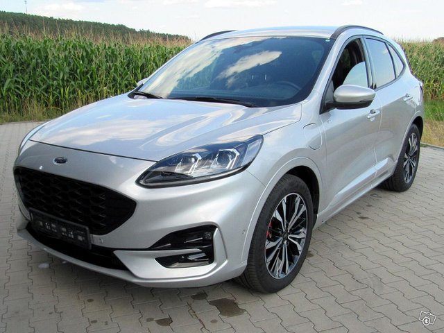 Ford Kuga 1