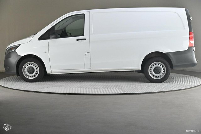 Mercedes-Benz Vito 4