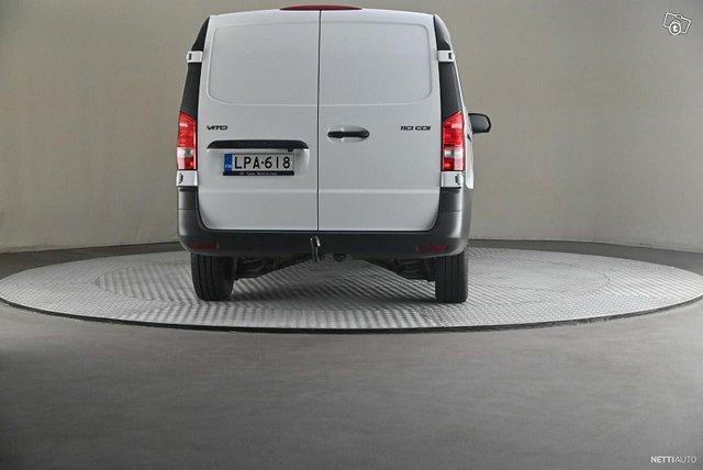 Mercedes-Benz Vito 5