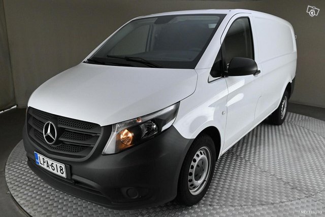 Mercedes-Benz Vito 12