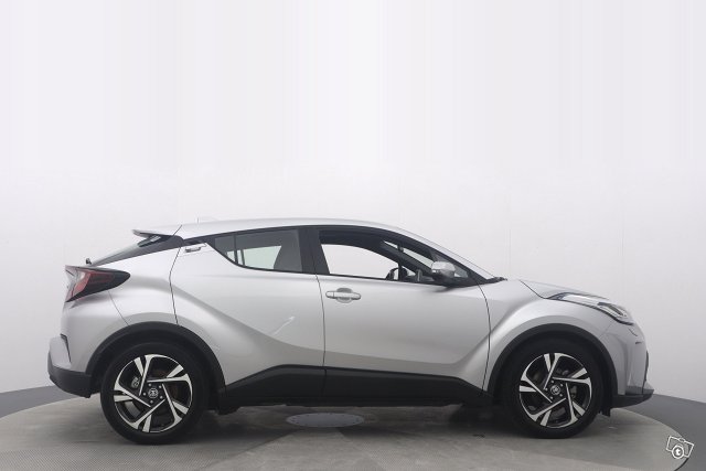 TOYOTA C-HR 6