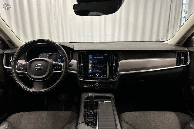 Volvo S90 7