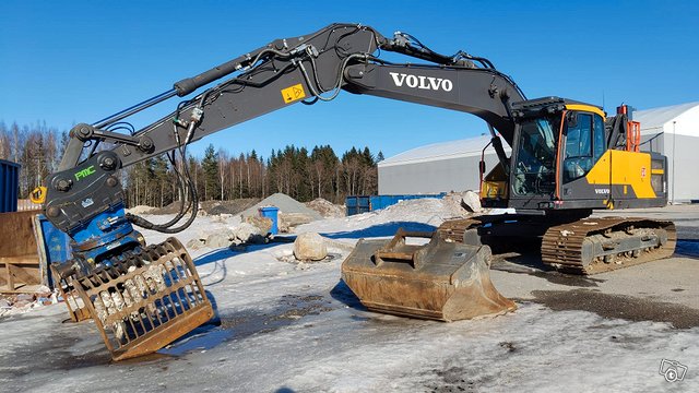 ALV 24% Volvo EC220EL, kuva 1