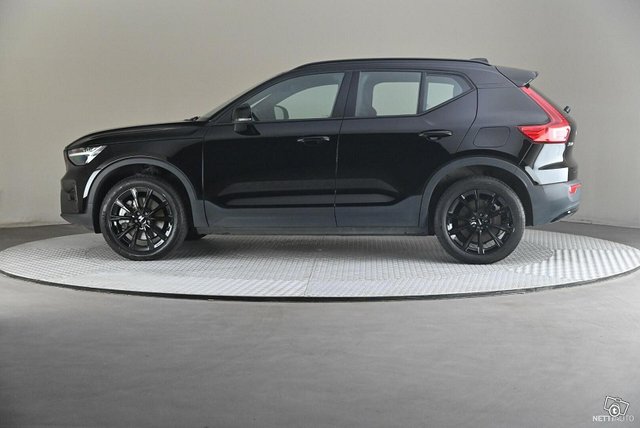 Volvo XC40 4