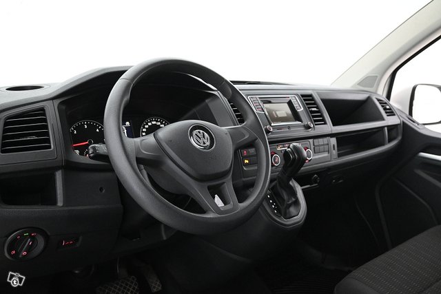 Volkswagen Caravelle 14