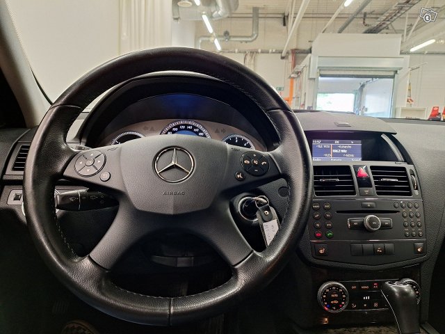 Mercedes-Benz C 17