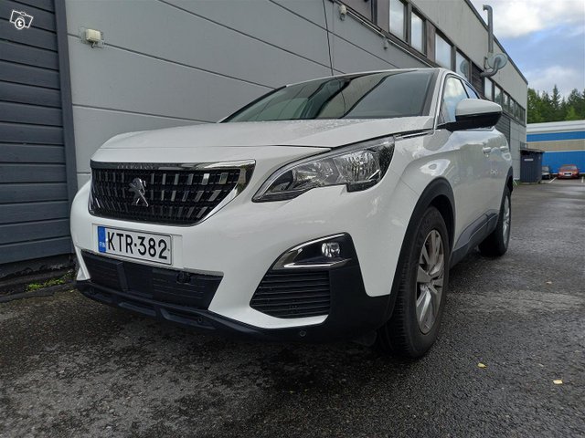 PEUGEOT 3008 1