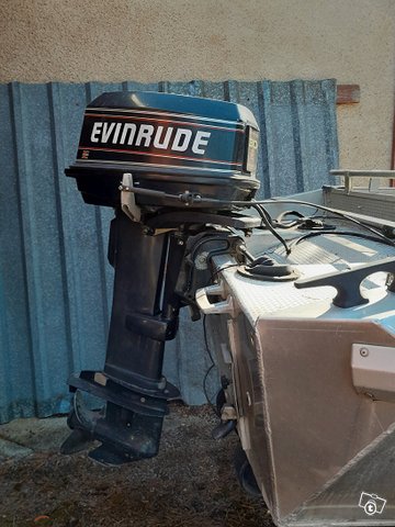 Buster sun R +vanha Evinrude 2