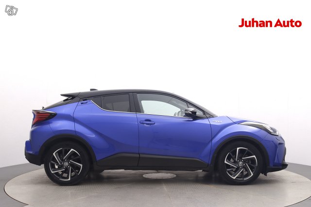 TOYOTA C-HR 2